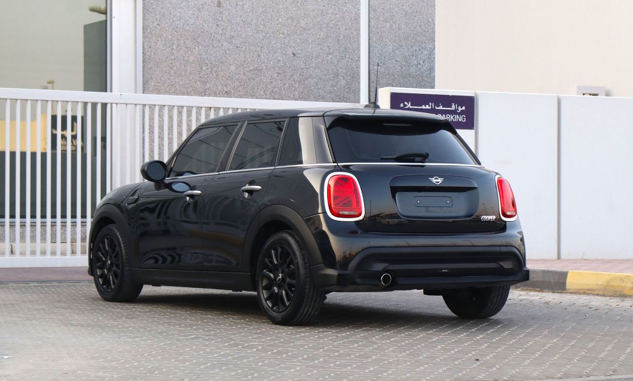 Mini Cooper Std 1.5L (5 Seater)