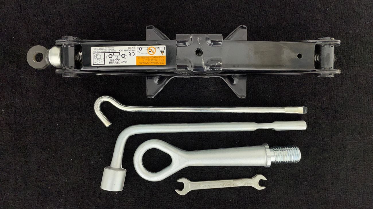 ميتسوبيشي لانسر GLX LOWLINE 2 | بدون دفعة مقدمة | اختبار القيادة في المنزل