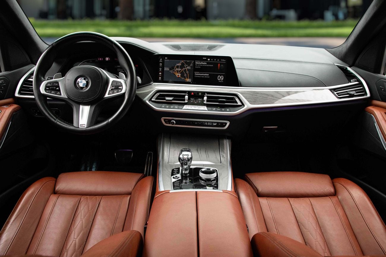 بي أم دبليو X7 X7 40i M Sport | 4,505 P.M | 0% Downpayment | X7 40i M Sport | BMW Warranty 2027! | Ramadan Offer!