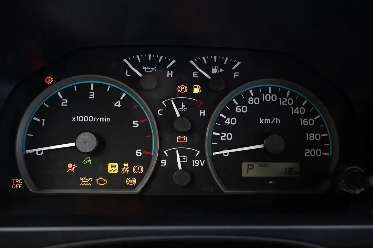 تويوتا لاند كروزر 70 LC 78 HARDTOP 2.8L AT LC76 2.8L AT V4 DIESEL 2025