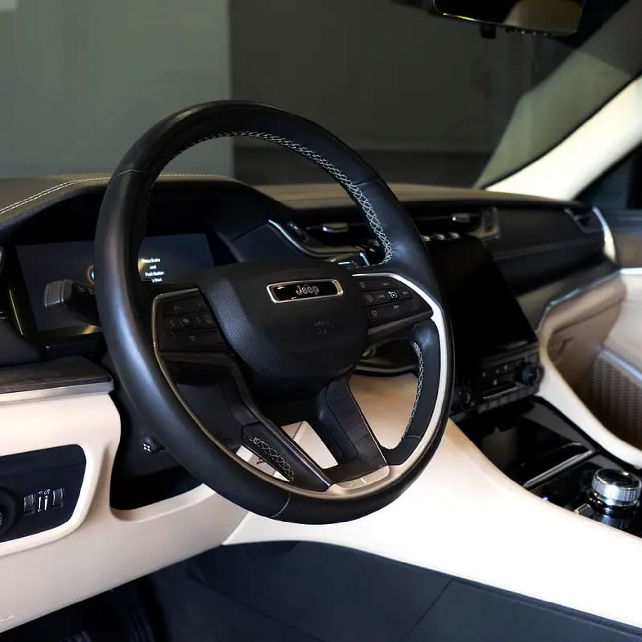 Jeep Grand Cherokee L Limited 3.6L AED 1,915 p.m • 0% Downpayment • Grand Cherokee L • 1 Year Warranty