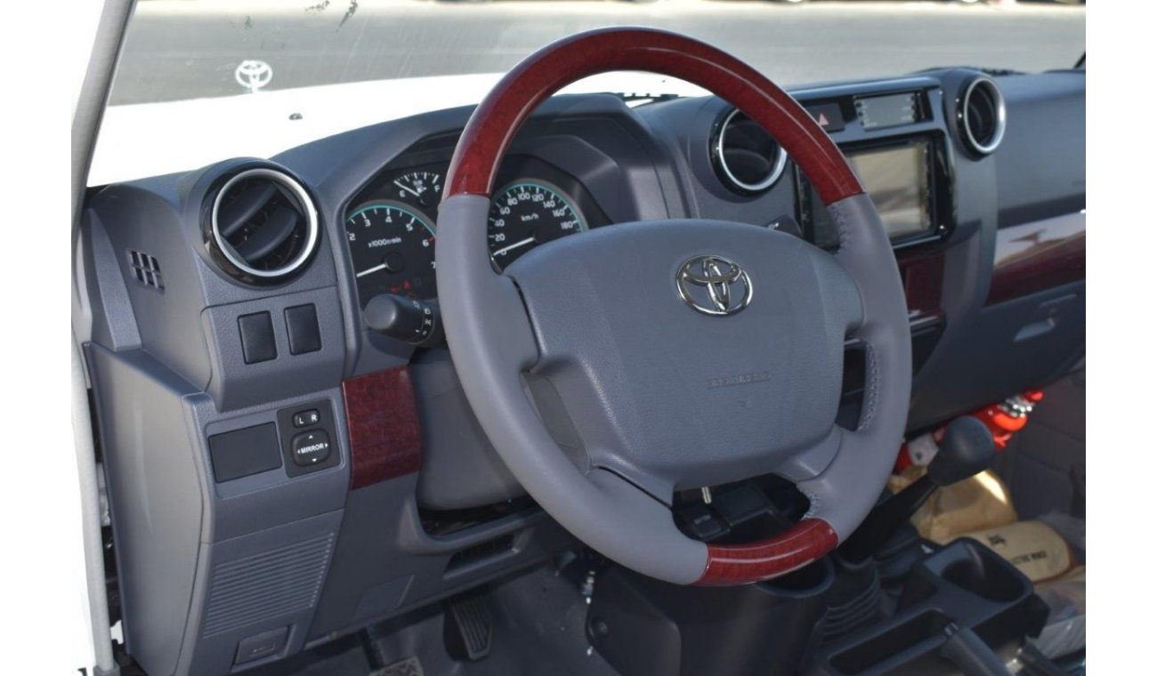 Toyota Land Cruiser Pickup 79 Single Cab Lx V6 4.0L MT