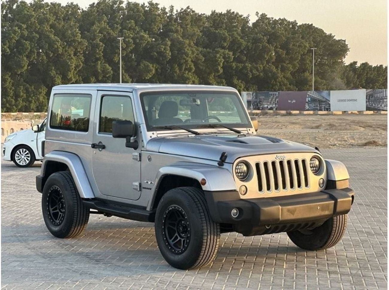 Jeep Wrangler Sahara 3.6L A/T