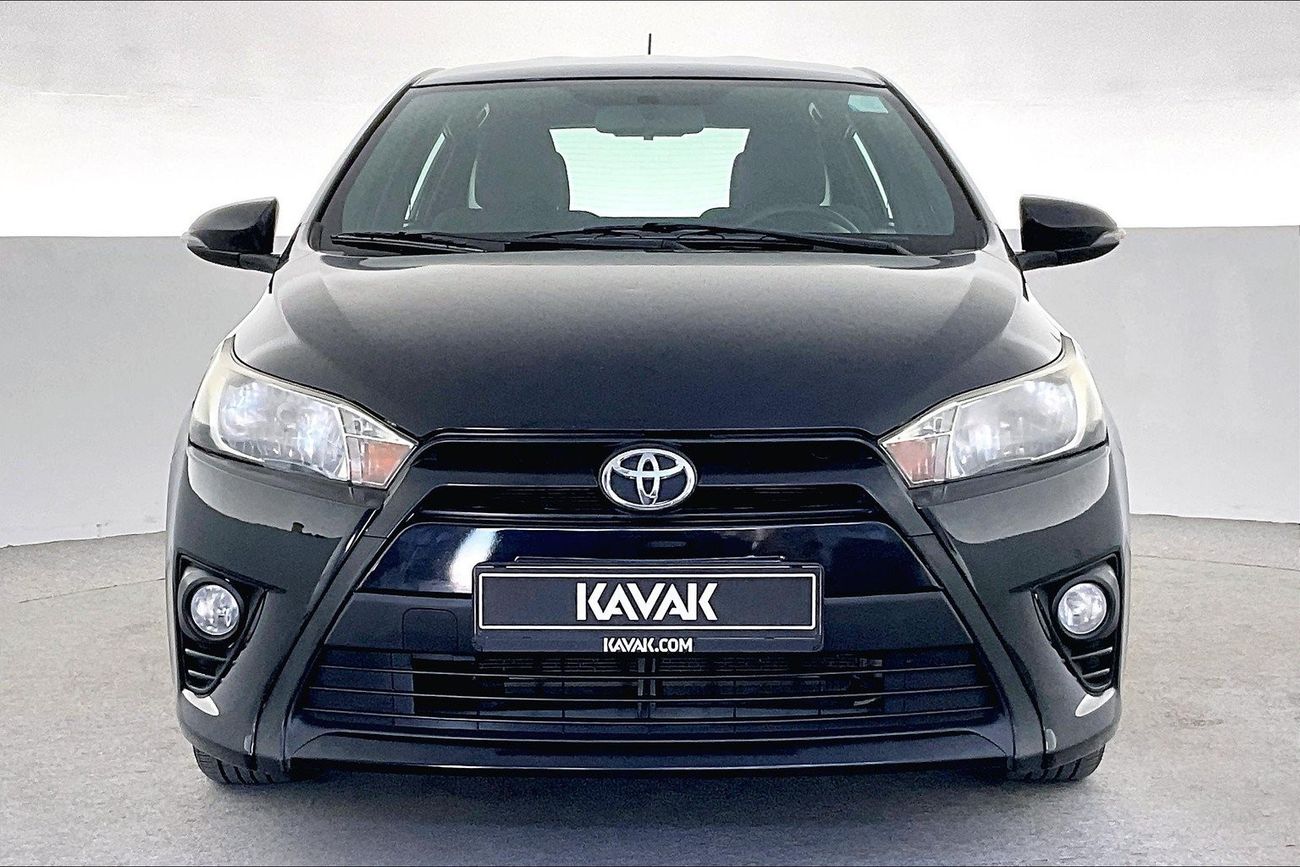 تويوتا يارس SE | شامل الضمان | 0 ﺪﻔﻋﺓ ﺃﻮﻟﻯ