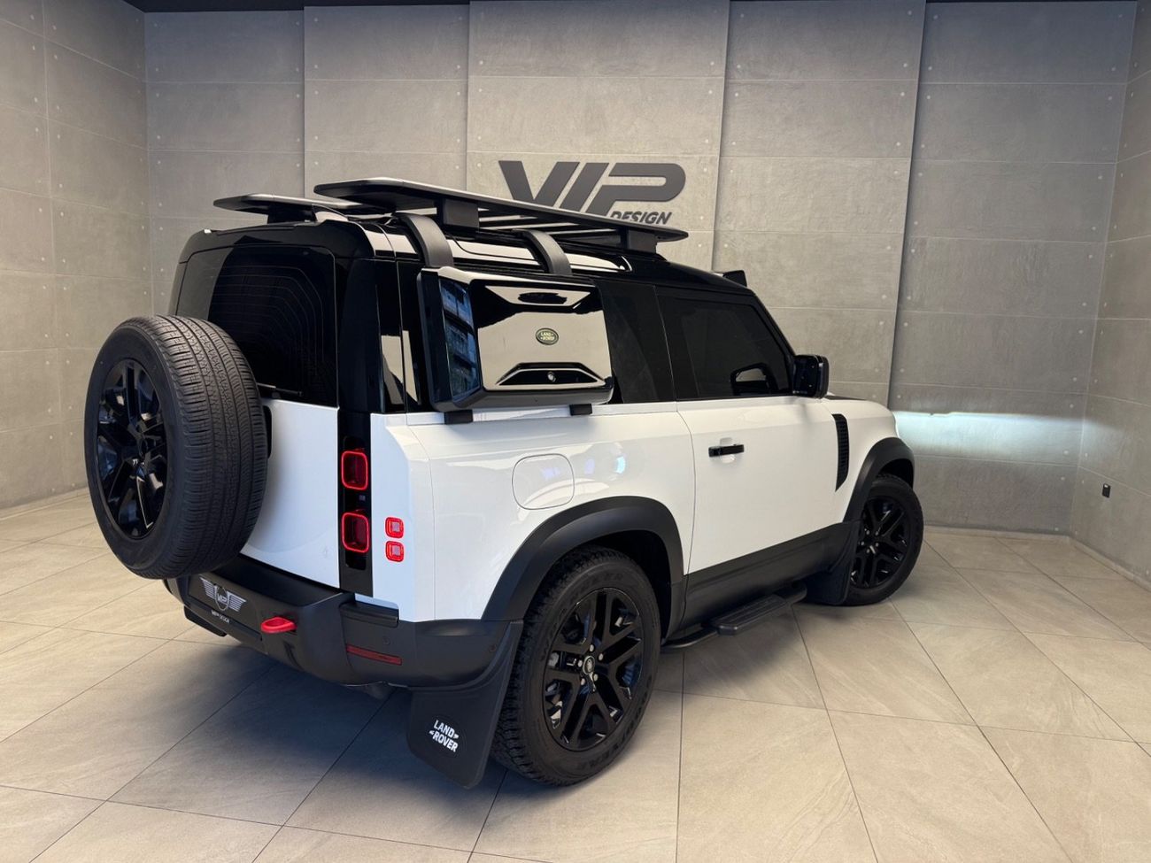 لاند روفر ديفندر P300 90 SE 2.0L (5 Seater)