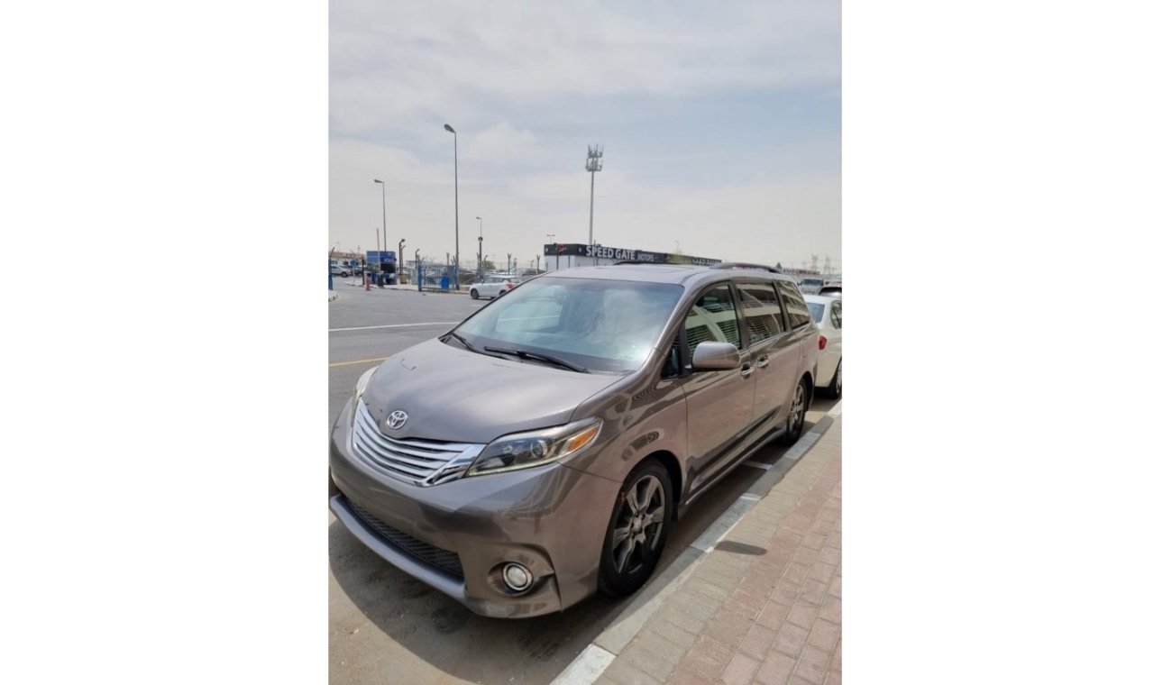 Toyota Sienna 2017 SE VIP PUSH START ENGINE 3.5L USA IMPORTED