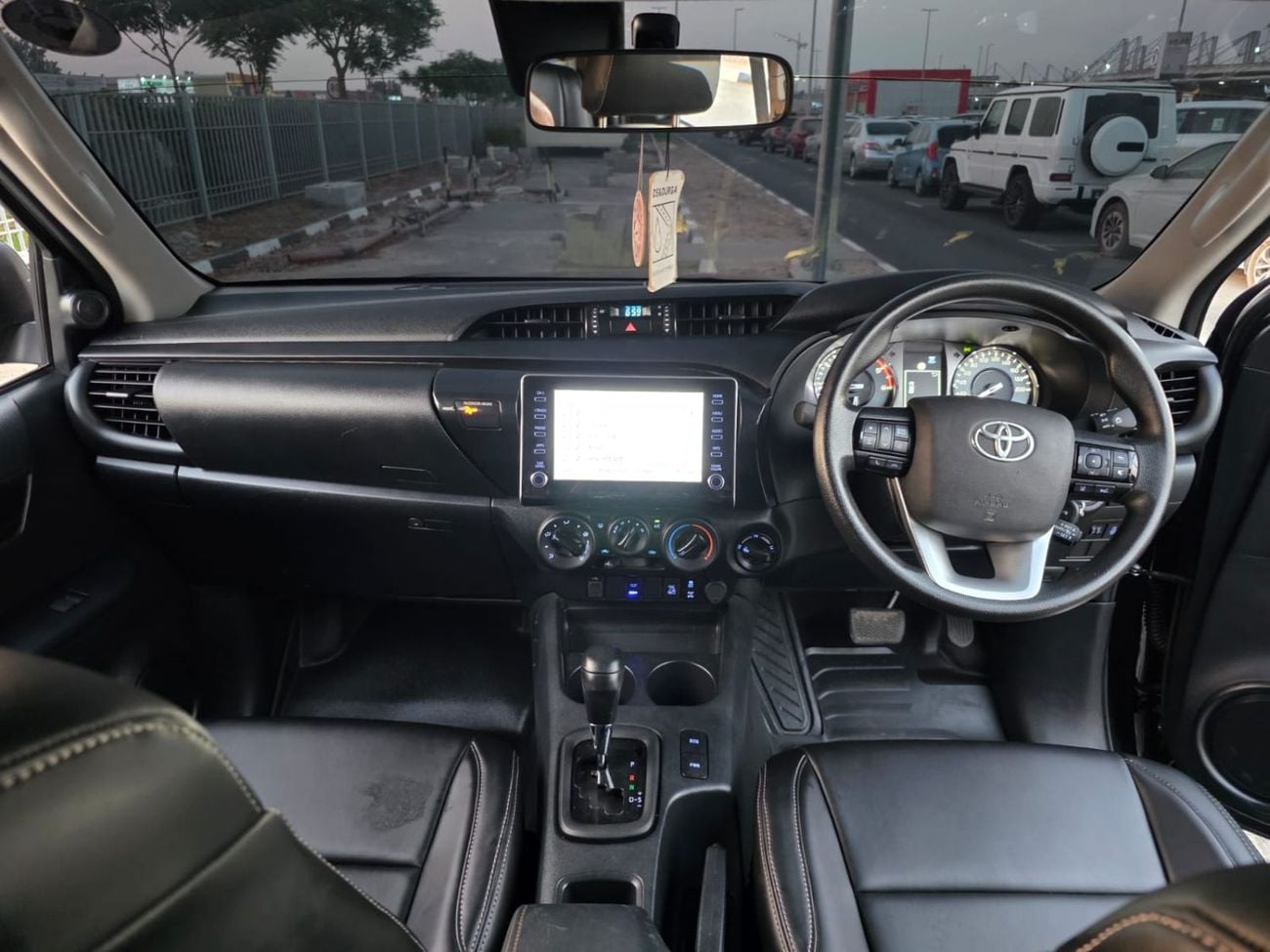 Toyota Hilux DOUBLE CABIN | RHD | 2.8 DIESEL ENGINE | 4WD | AT