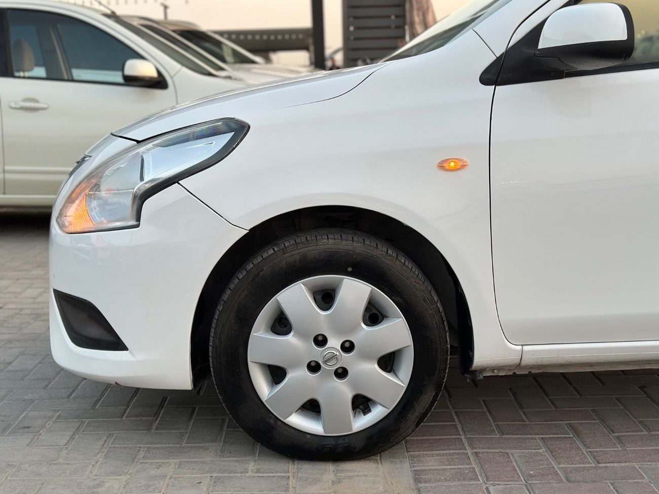 Nissan Sunny SV