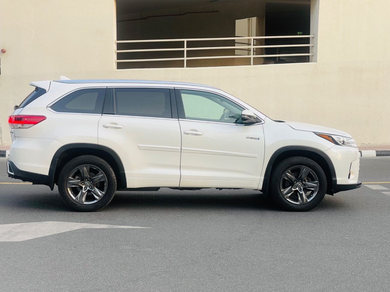 Toyota Highlander Hybrid limited