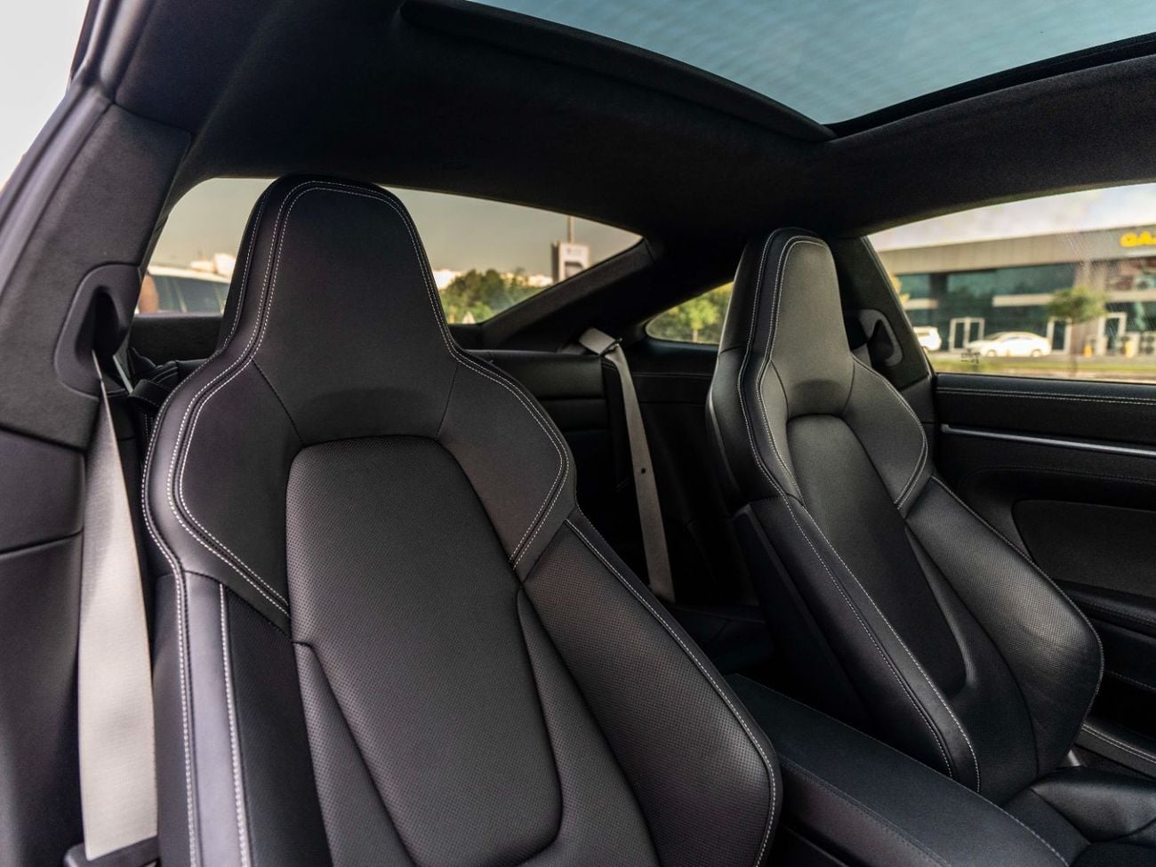 Porsche 911 Turbo S 3.8L (640 HP) Coupe