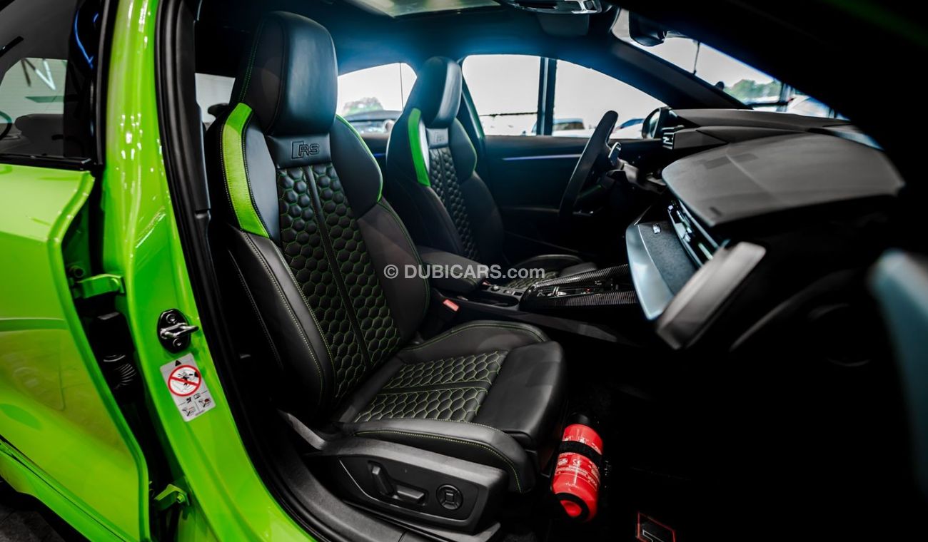 Audi RS3 TFSI quattro 2022 Audi RS3, Audi Warranty + Service Contract, Carbon Pack, Low Kms, GCC