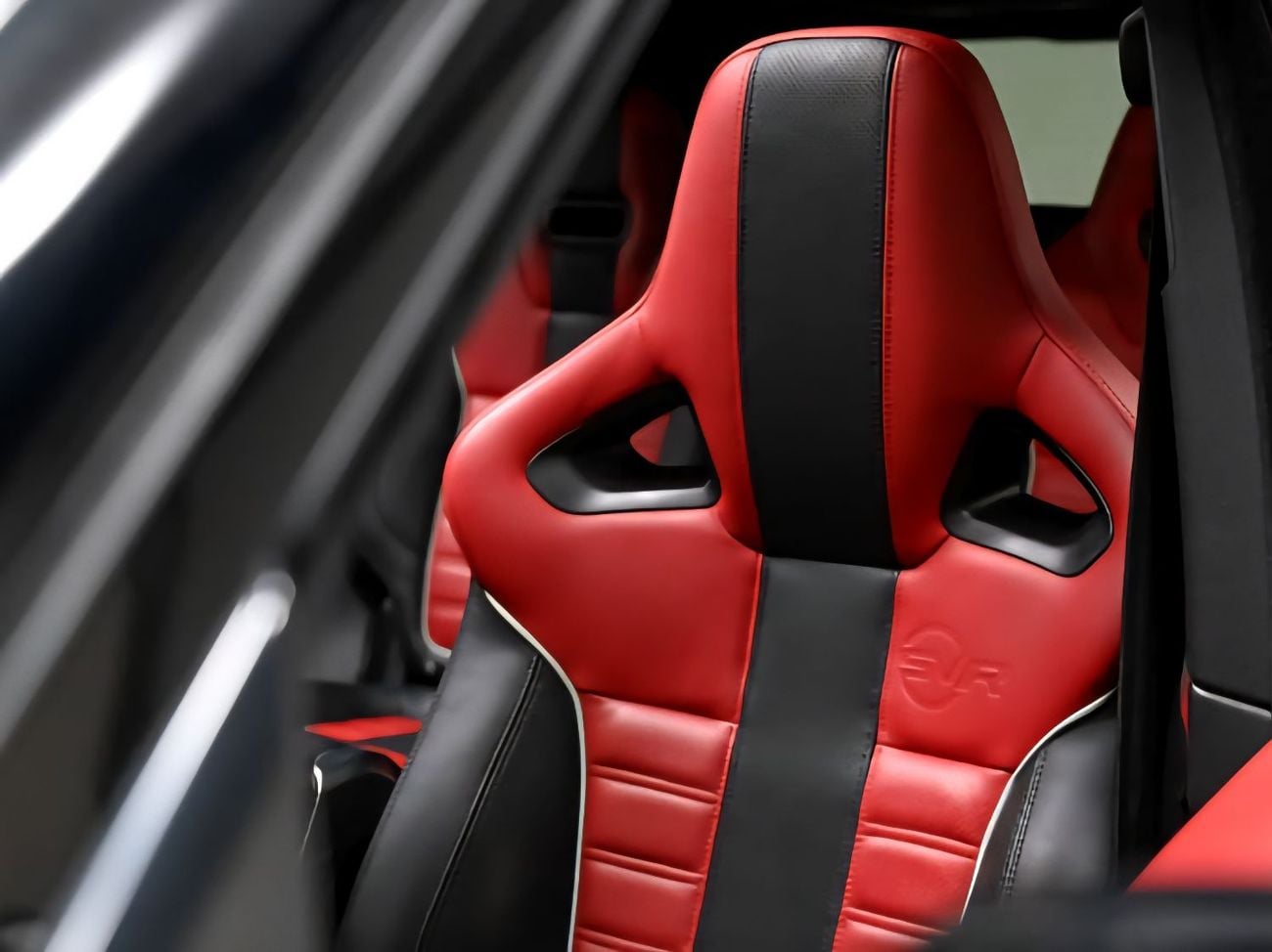 Land Rover Range Rover Sport SVR 5.0L (575 HP) AWD