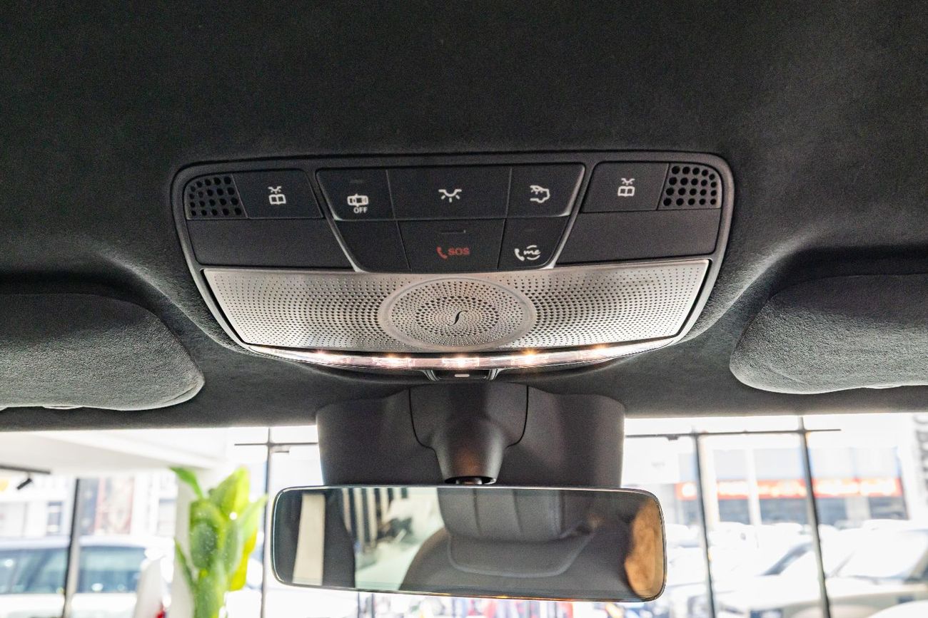 Mercedes-Benz G 63 AMG 4X4² Mercedes-Benz G63 AMG Fully Loaded - Diamond Seats - Double Night Package - 2022 Perfect Condition