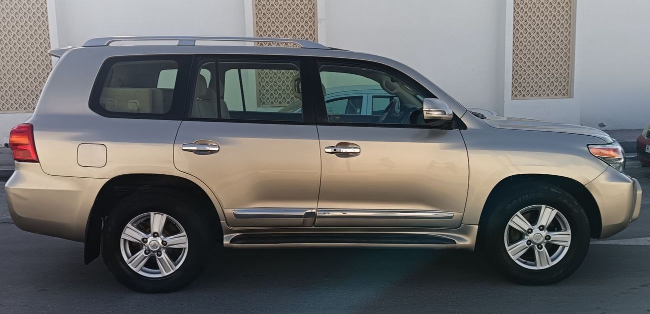 Toyota Land Cruiser GXR 4.6L