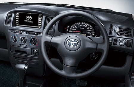 Toyota Probox interior - Cockpit