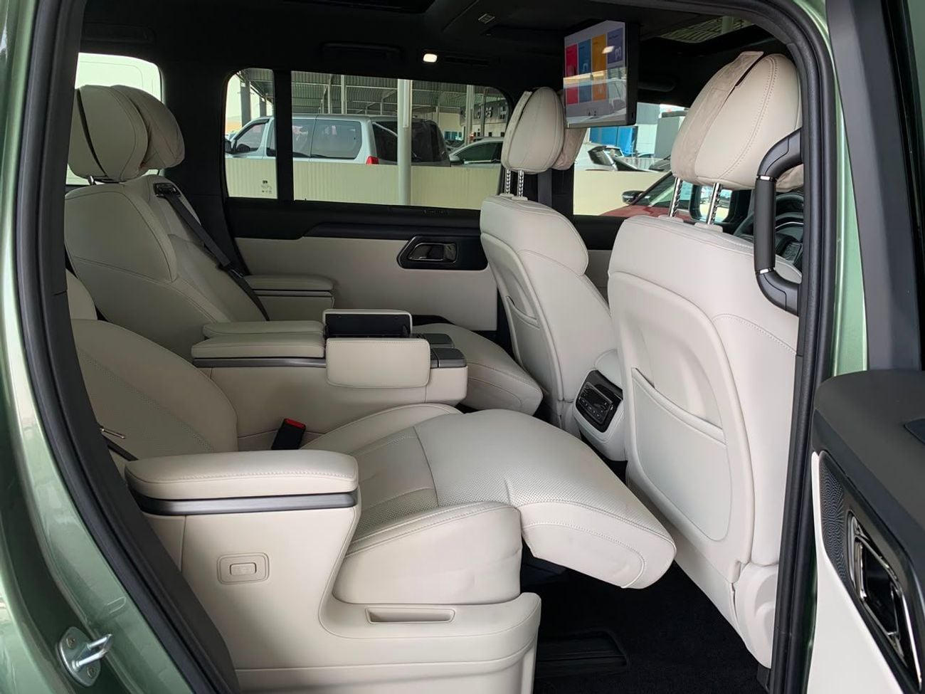 ROX 01 PRESTIGE 2026 ROX 01 VIP 6-Seater