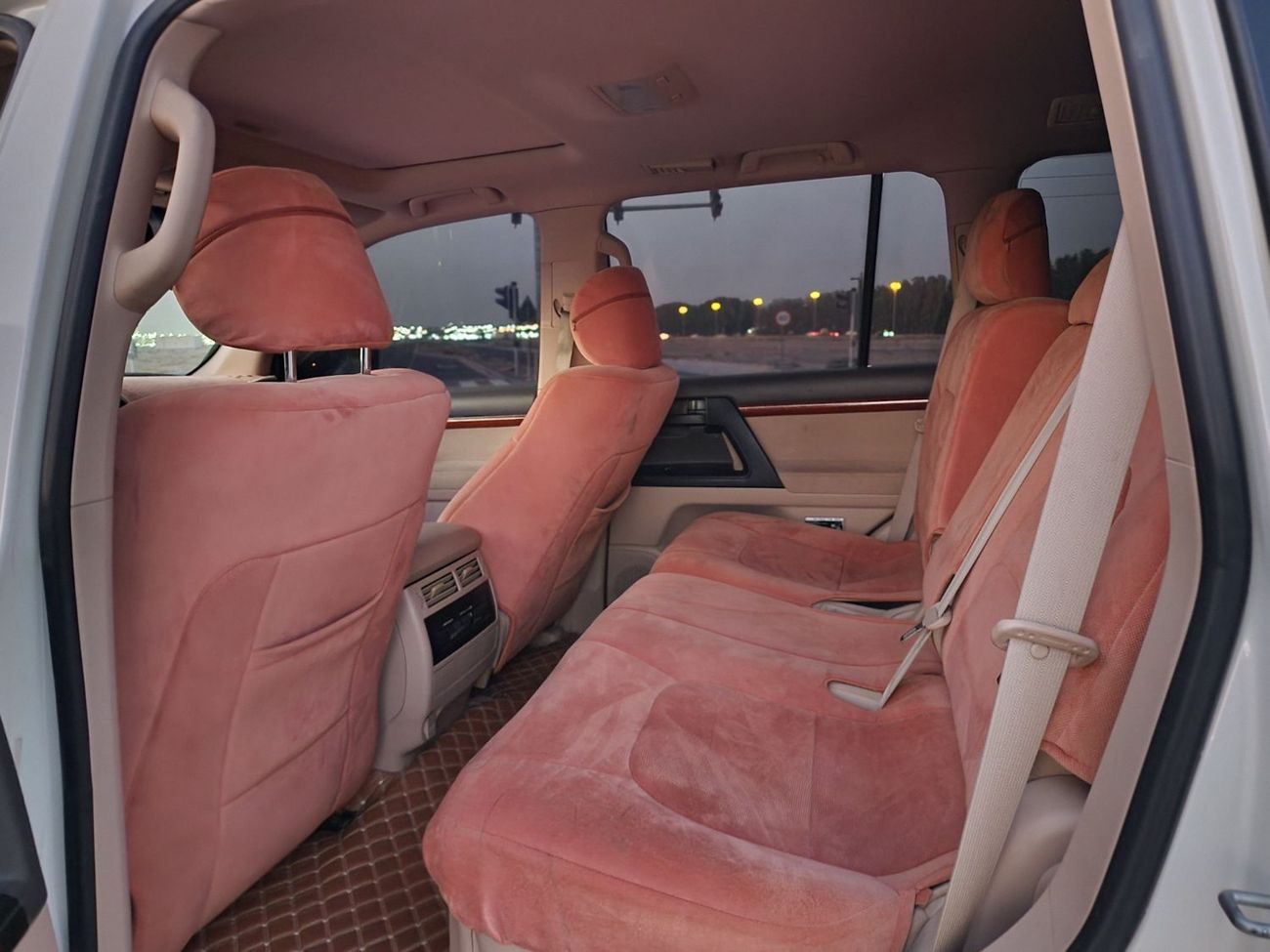 Toyota Land Cruiser GXR+ 4.6L