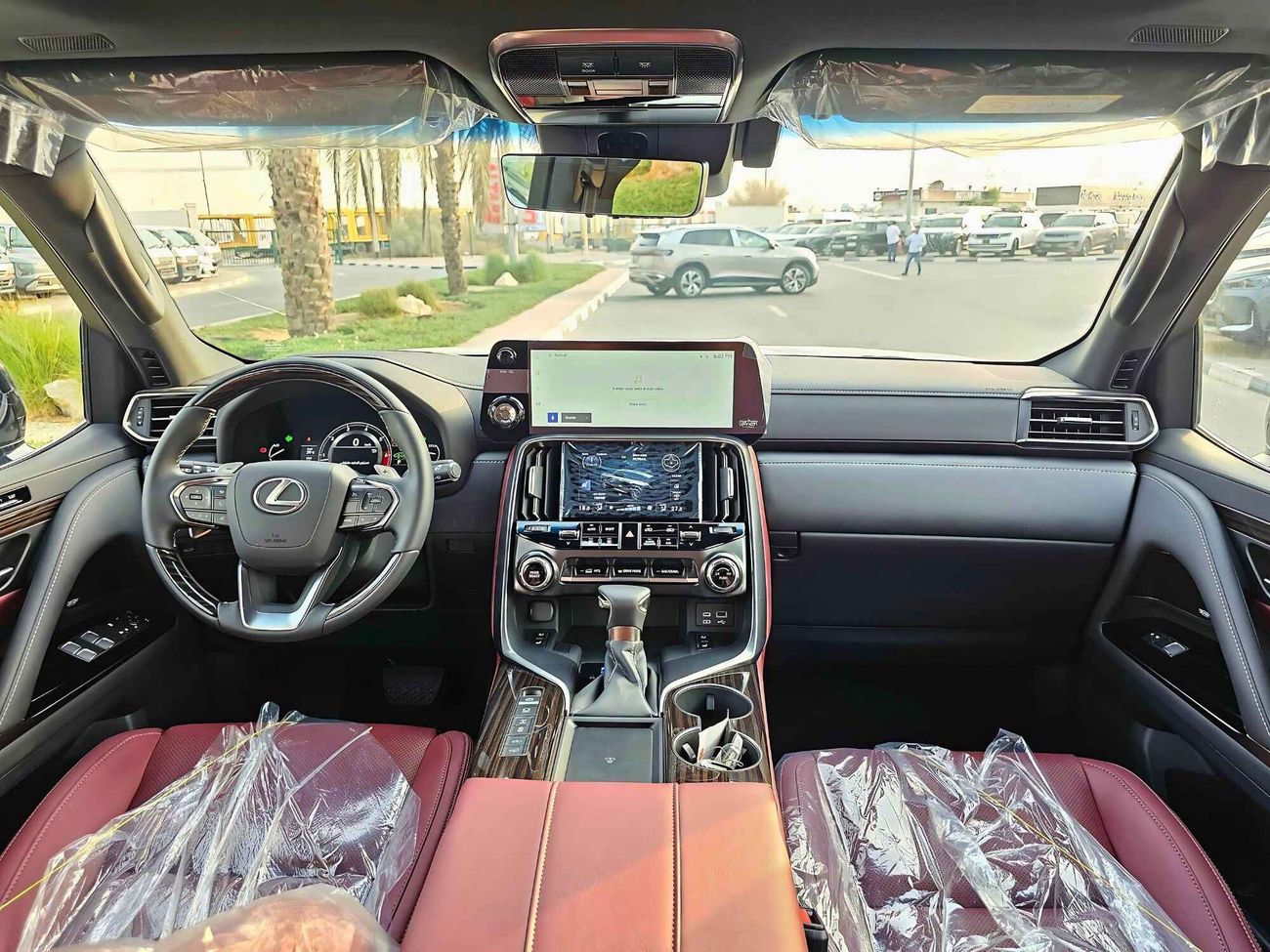 Lexus LX 600 3.5L SIGNATURE | MARK LEVINSON | HUD | 7 SEATS | RADAR | TOP VARIANT | (CODE# 68009)