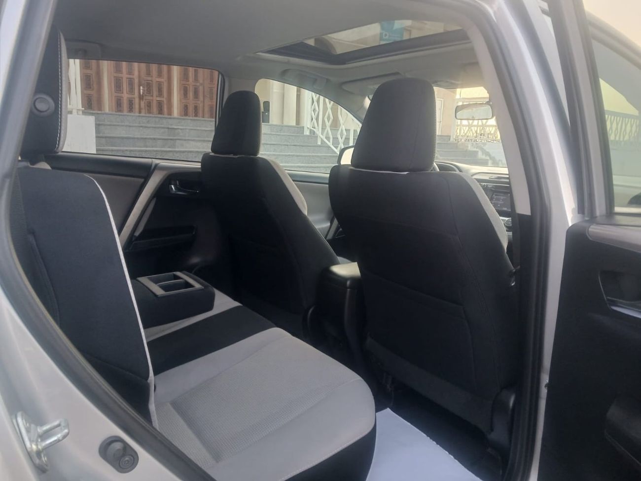 Toyota RAV4 2016