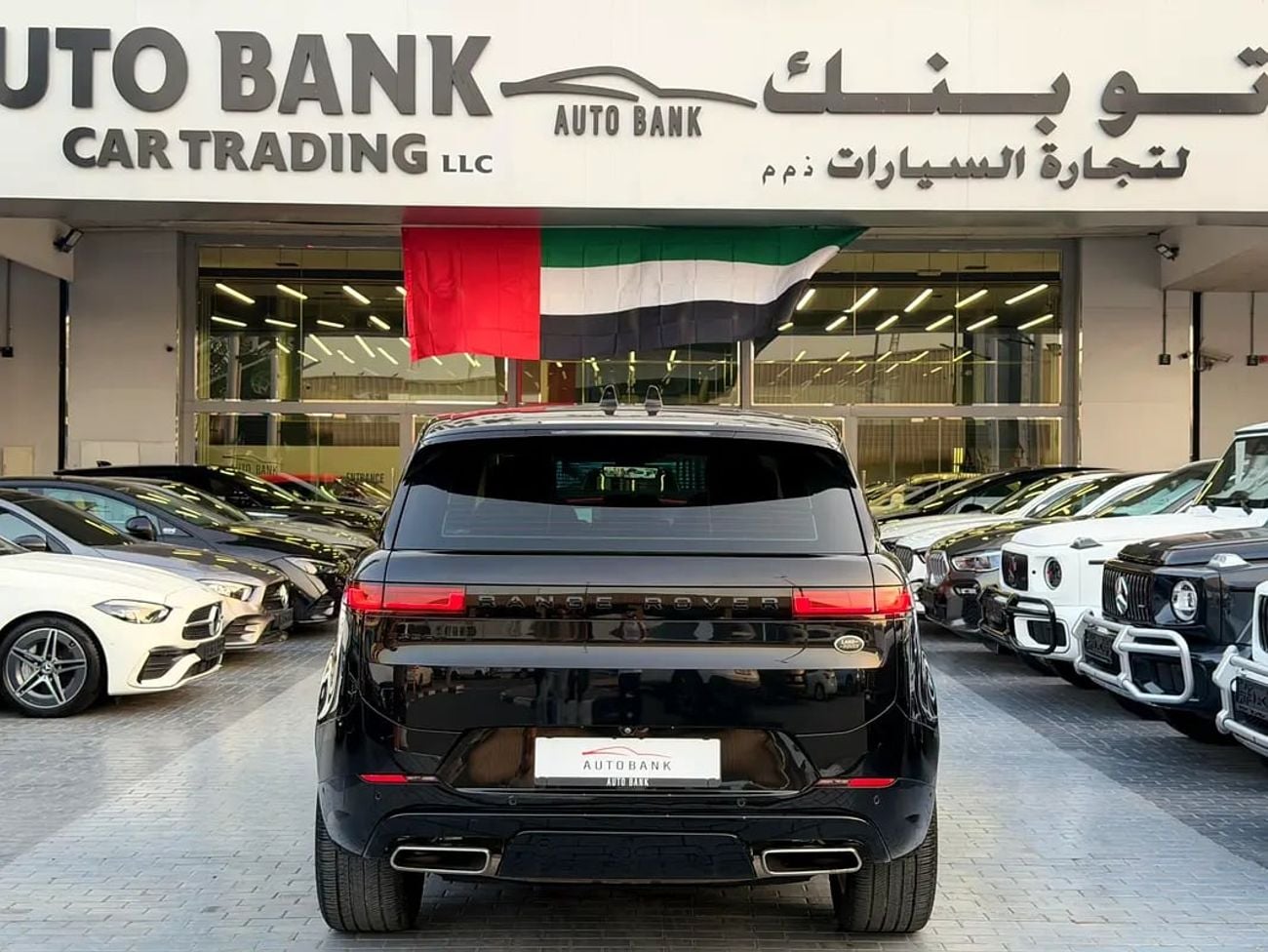 Land Rover Range Rover Sport P400 HSE DYNAMIC GCC