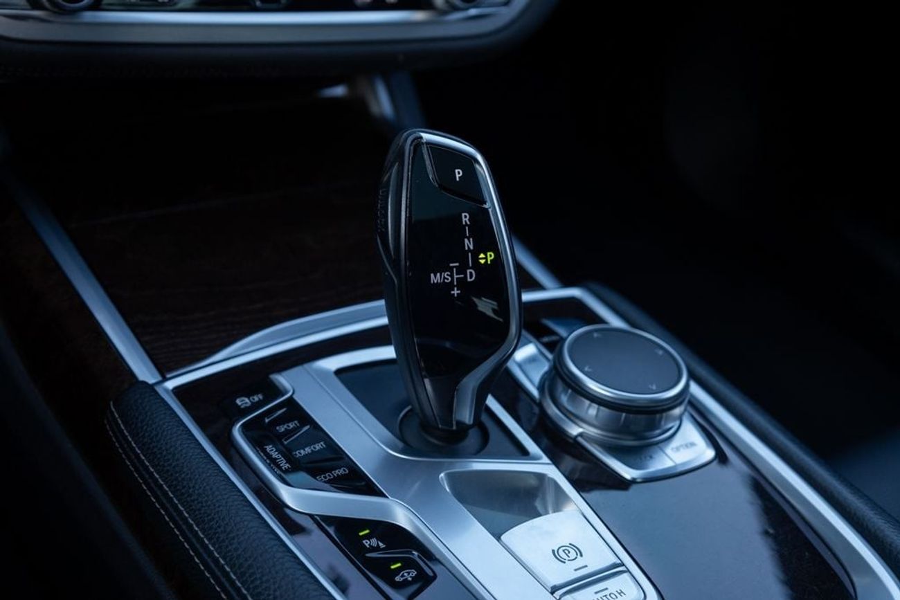 BMW 740Li Exlusive G12