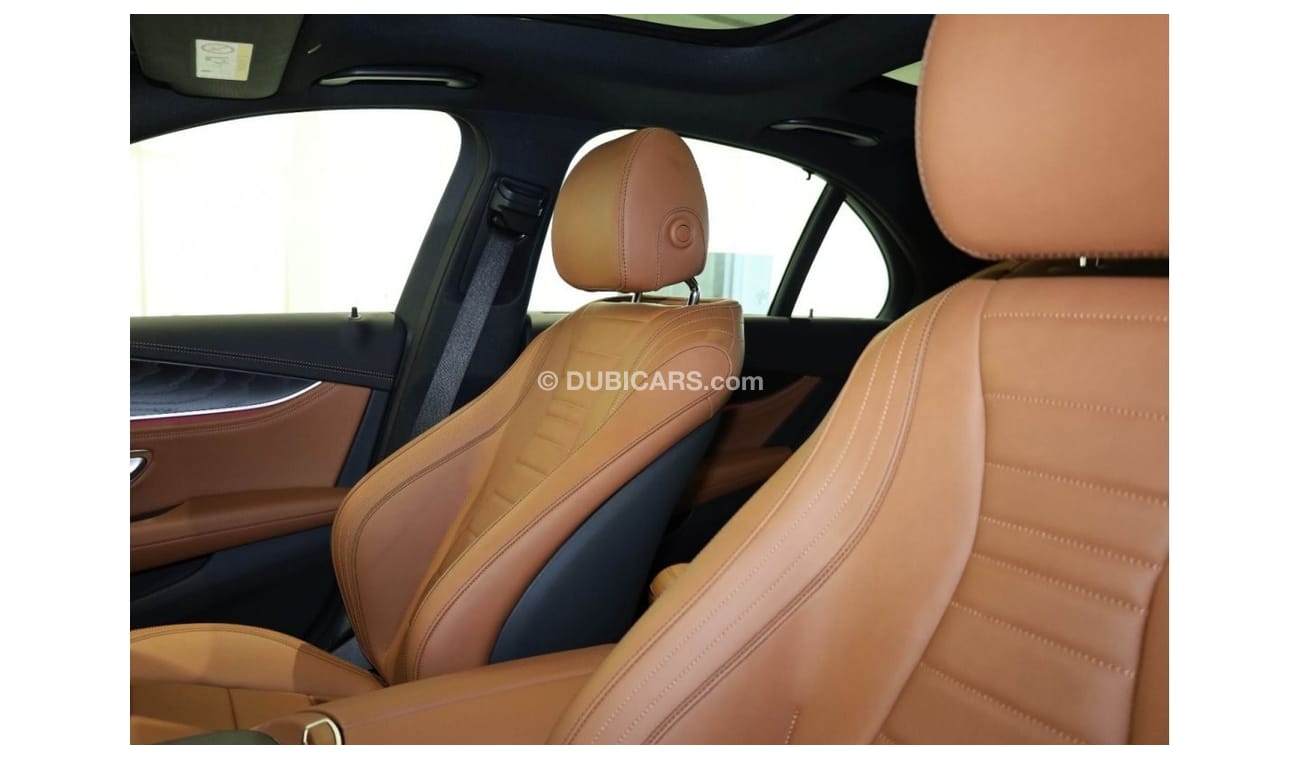 مرسيدس بنز E300 AMG | 5 YEARS WARRANTY AND SERVICE PKG UPTO 105KM | GCC SPECS