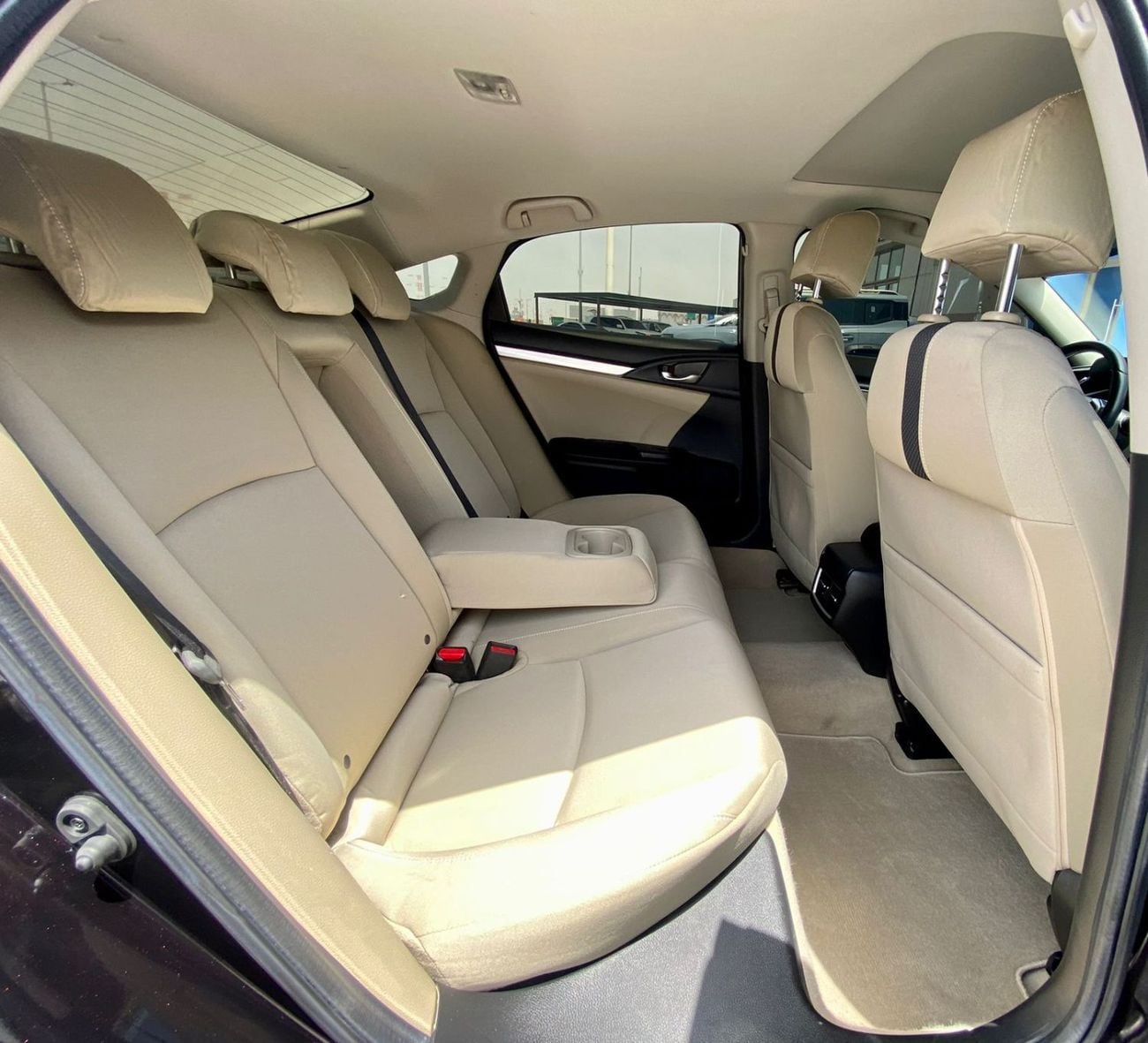 Honda Civic LX Sport 1.6L 830/-Monthly l GCC l Sunroof, Cruise, Camera l Accident Free