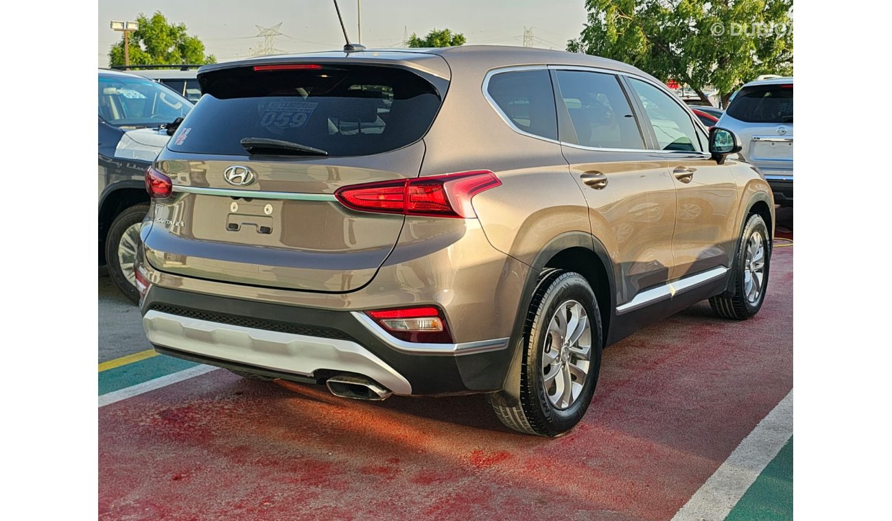 Hyundai Santa Fe SANTA FE EXCLUSIVE COLOR (LOT # 4038)