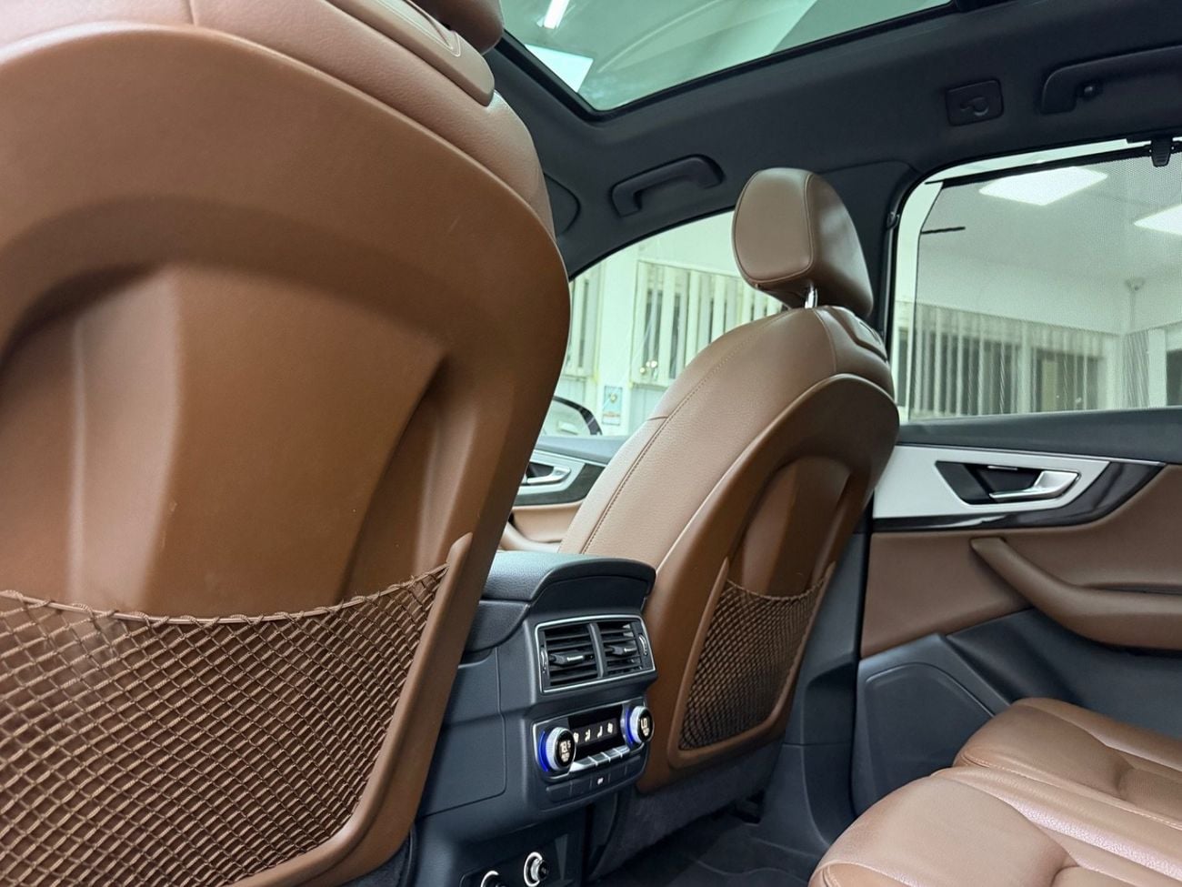 أودي Q7 55 TFSI GCC .. FSH .. S line .. Perfect Condition .. Top Range