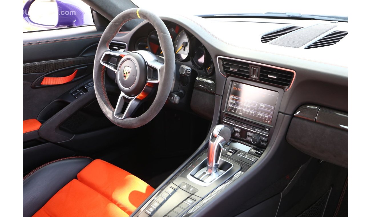 بورش 911 GT3 RS **2016** / GCC Spec / Export Price : 570,000 aed