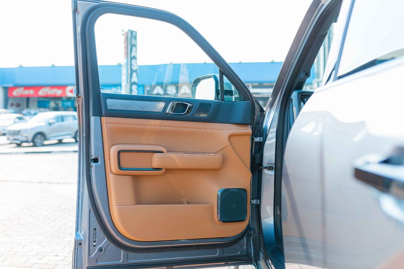 BYD Leopard 5 BYD Leopard5 Ultra Air Suspension 210KM 1.5T 2025 (For Export)