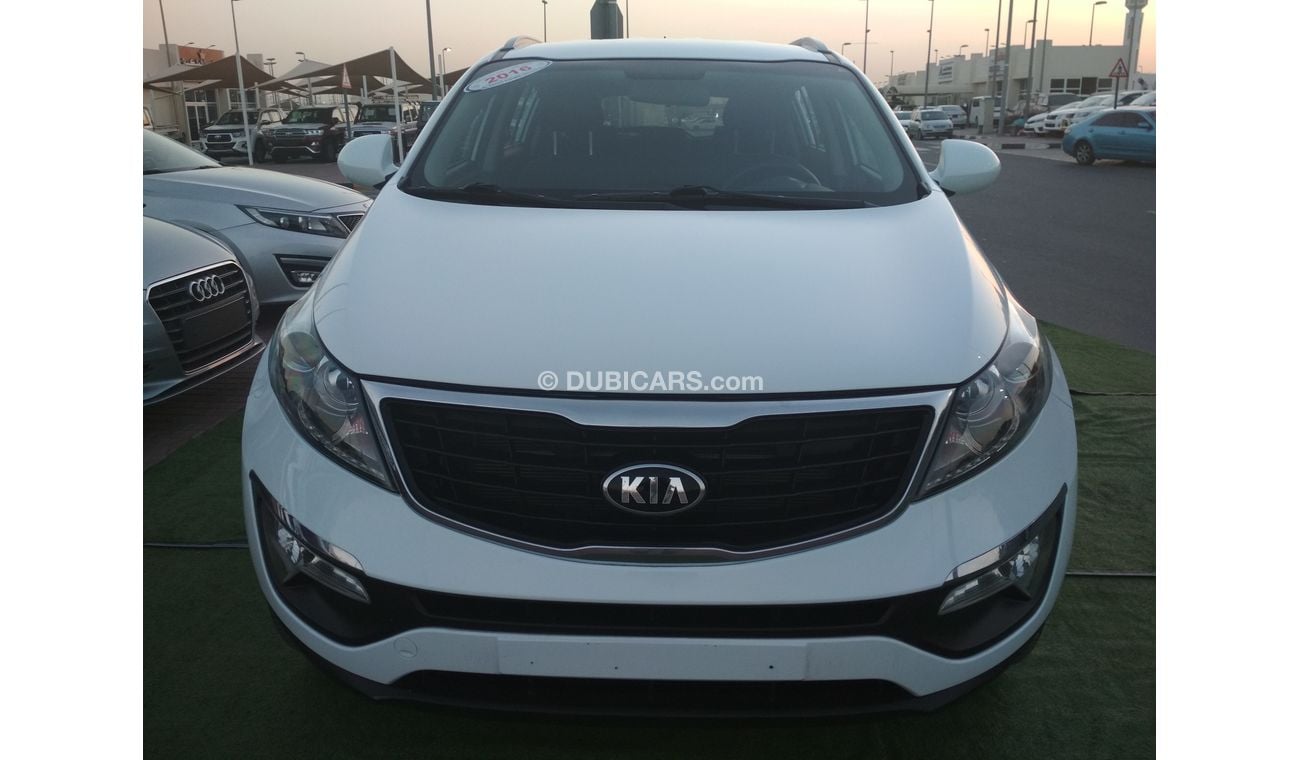 Kia Sportage WHITE 2016 GCC NO PAIN NO ACCIDENT PERFECT