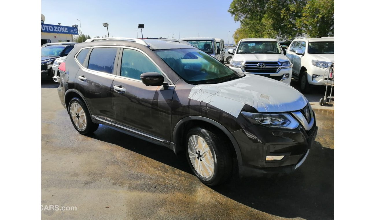 Nissan X-Trail full option