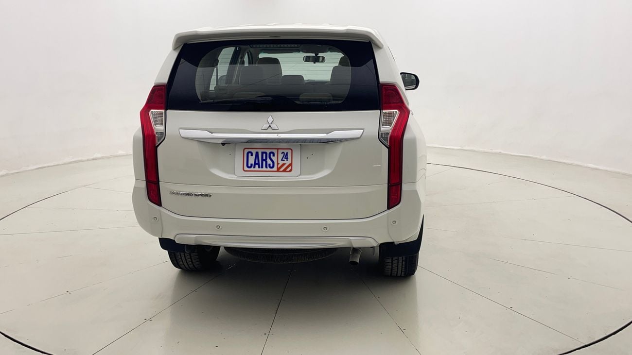 ميتسوبيشي مونتيرو سبورت GLS MID 3 | بدون دفعة مقدمة | اختبار القيادة في المنزل