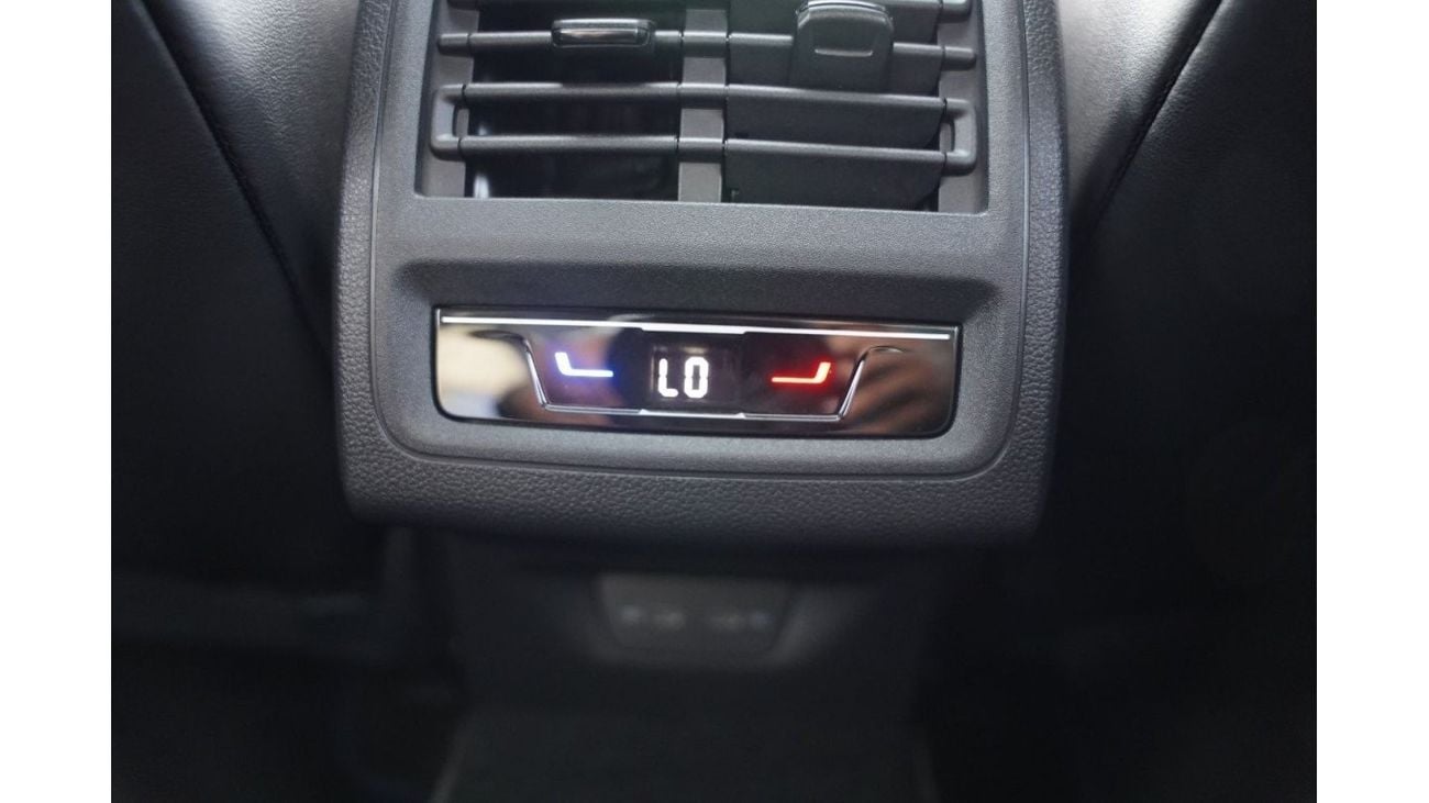 Volkswagen Golf 2022 VOLKSWAGEN GOLF R 2.0L TURBO TSI 4WD 0Km