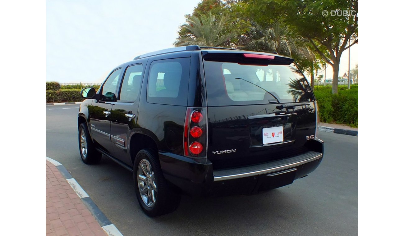 GMC Yukon DENALI