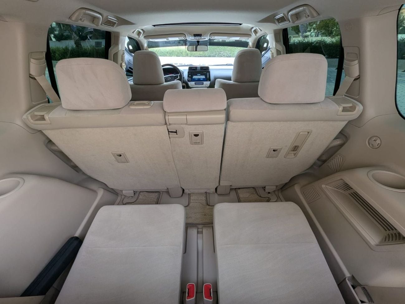 Toyota Prado Toyota Prado 2022 LHD white exterior begie interior