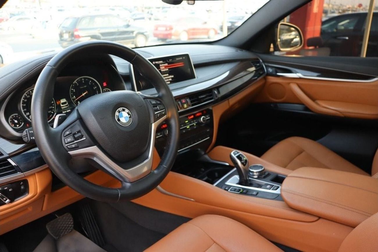 BMW X6 35i Executive 3.0L BMW X6 35i / 2016 / GCC / Free Accident/ Only 85,000KM