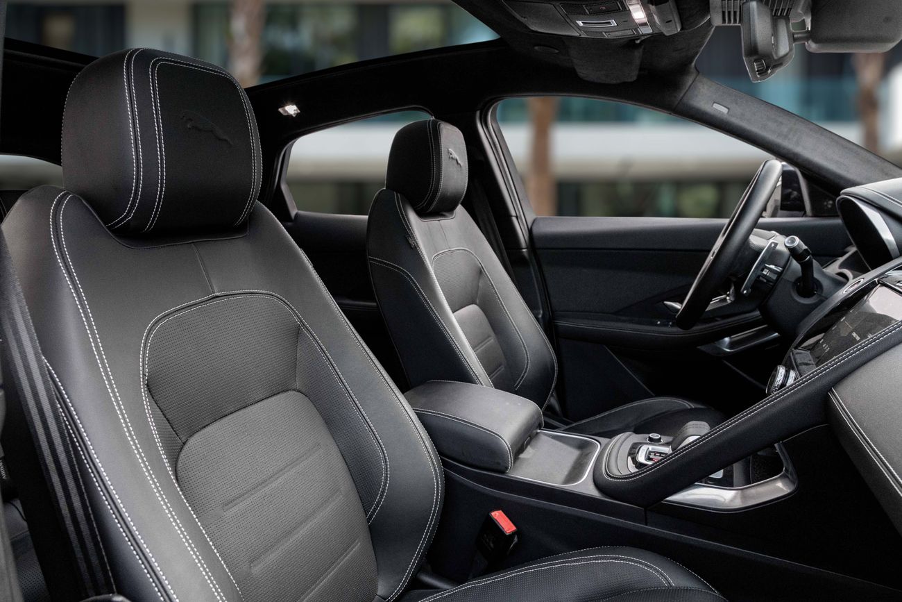 جاكوار E Pace E-Pace P300e R-Dynamic | 1,959 P.M | 0% Downpayment | JAGUAR E-PACE P300e R-DYNAMIC AWD | BRAND NEW!
