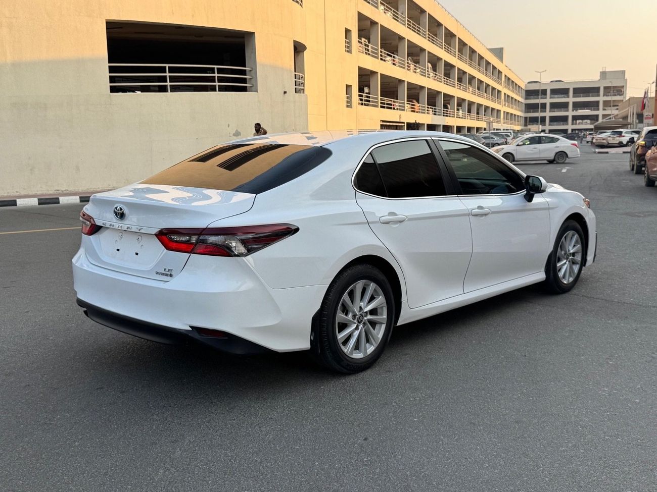 Toyota Camry 2022 LE Hybrid 2.5L KEYLESS CANADA SPEC