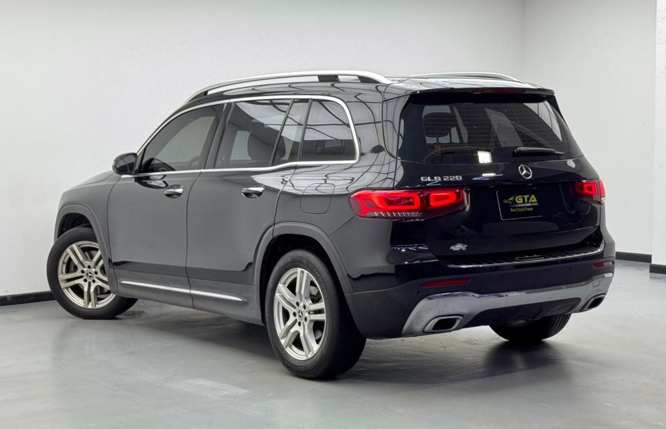 مرسيدس بنز GLB 220 2022 Mercedes-Benz GLB 220, Warranty, Excellent Condition.