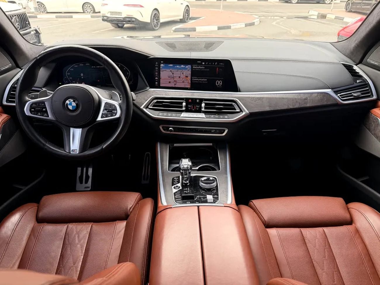 BMW X5 M50i EXCLUSIVE M50i GCC - No Accident - FSH - Under warranty
