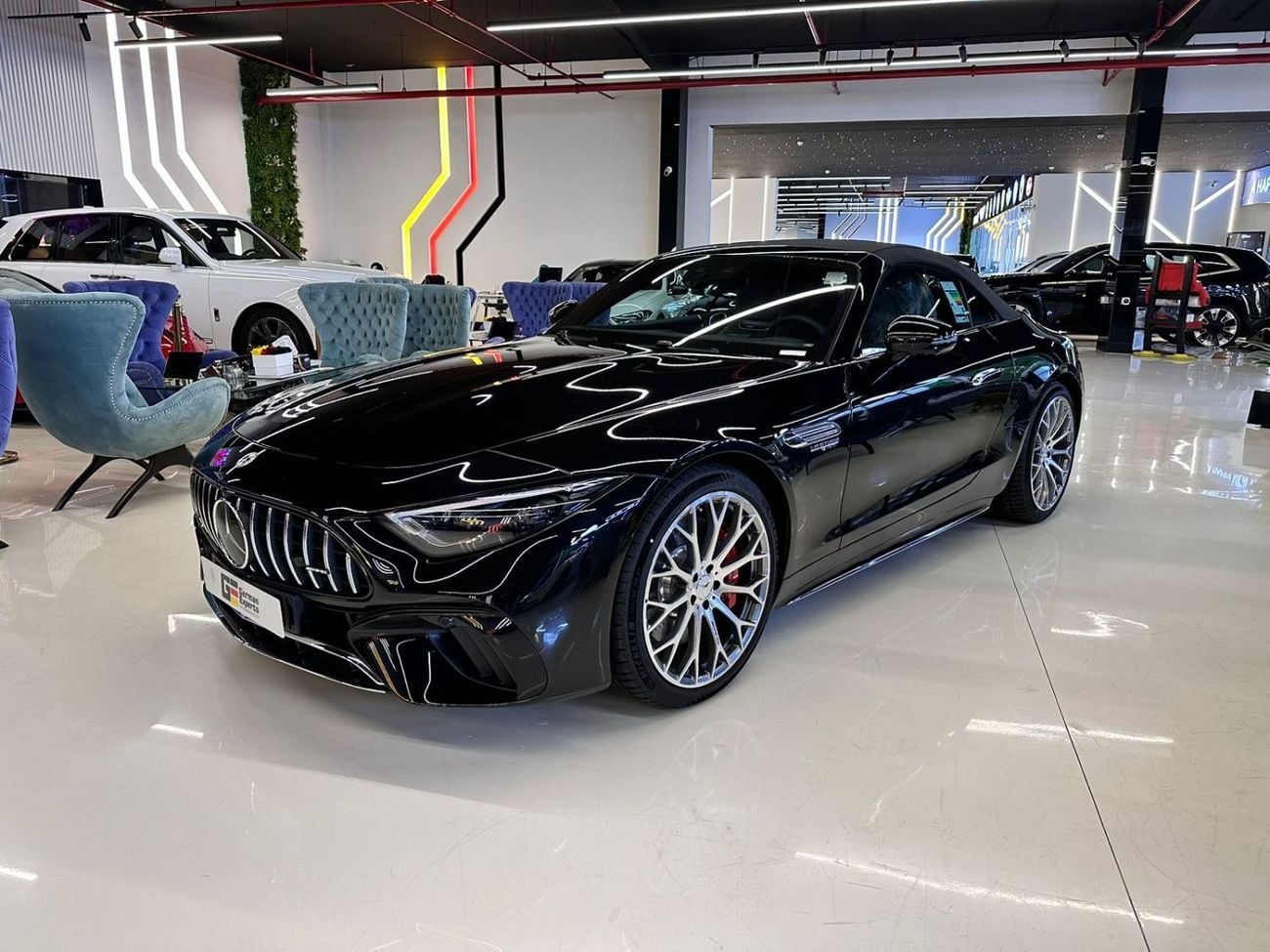 مرسيدس بنز SL 55 AMG Roadster 4Matic+