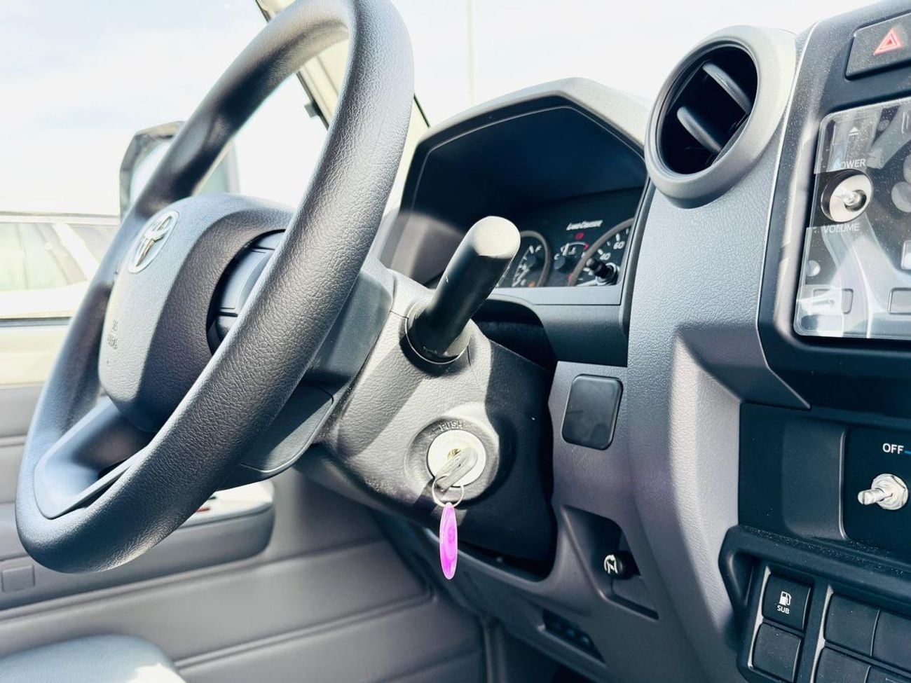 Toyota Land Cruiser 70 LC78 4.2 MT 2026 basic No diff lock