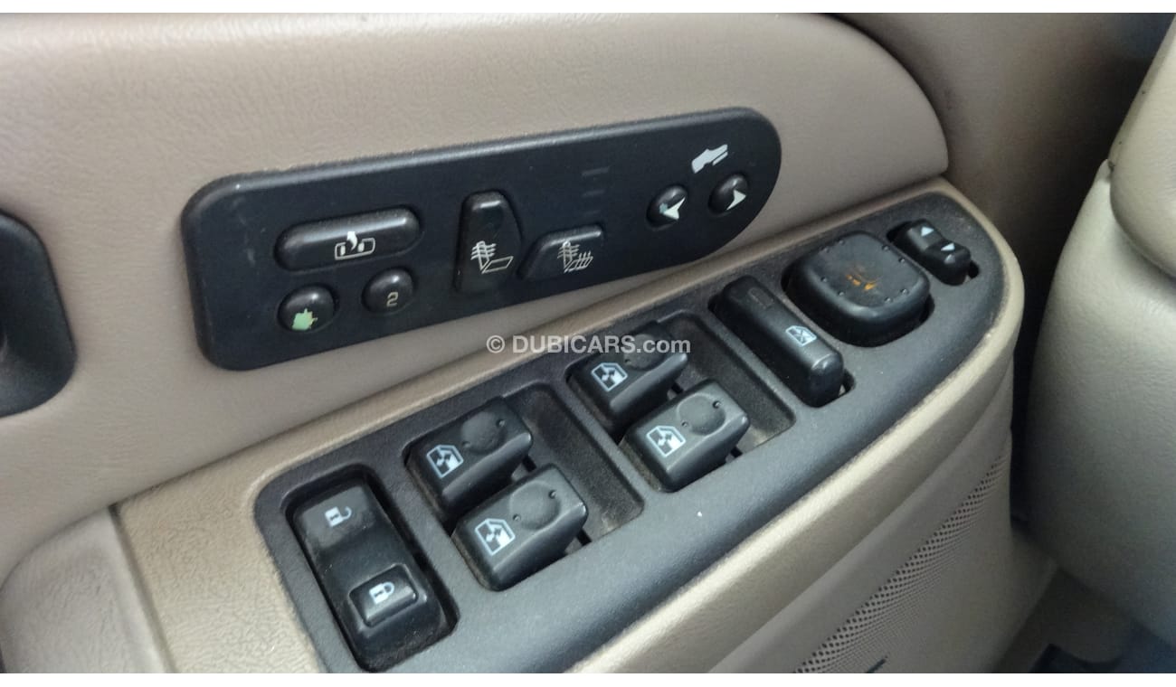 Chevrolet Suburban LT AUTORIDE