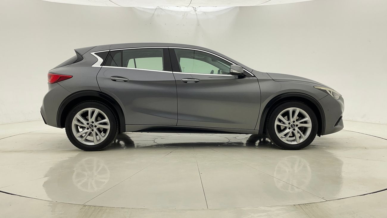 إنفينيتي Q 30 COMFORT 1.6 | بدون دفعة مقدمة | اختبار القيادة في المنزل