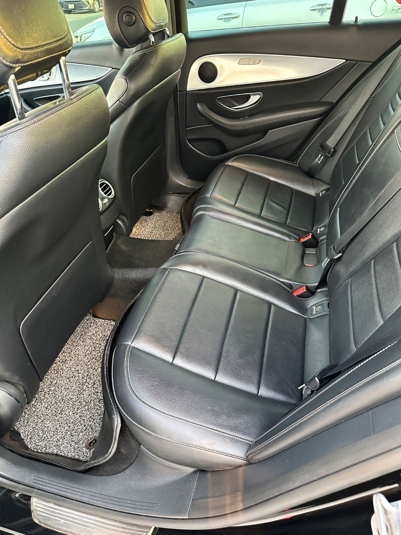 مرسيدس بنز E 250 خاليه من الحوادث