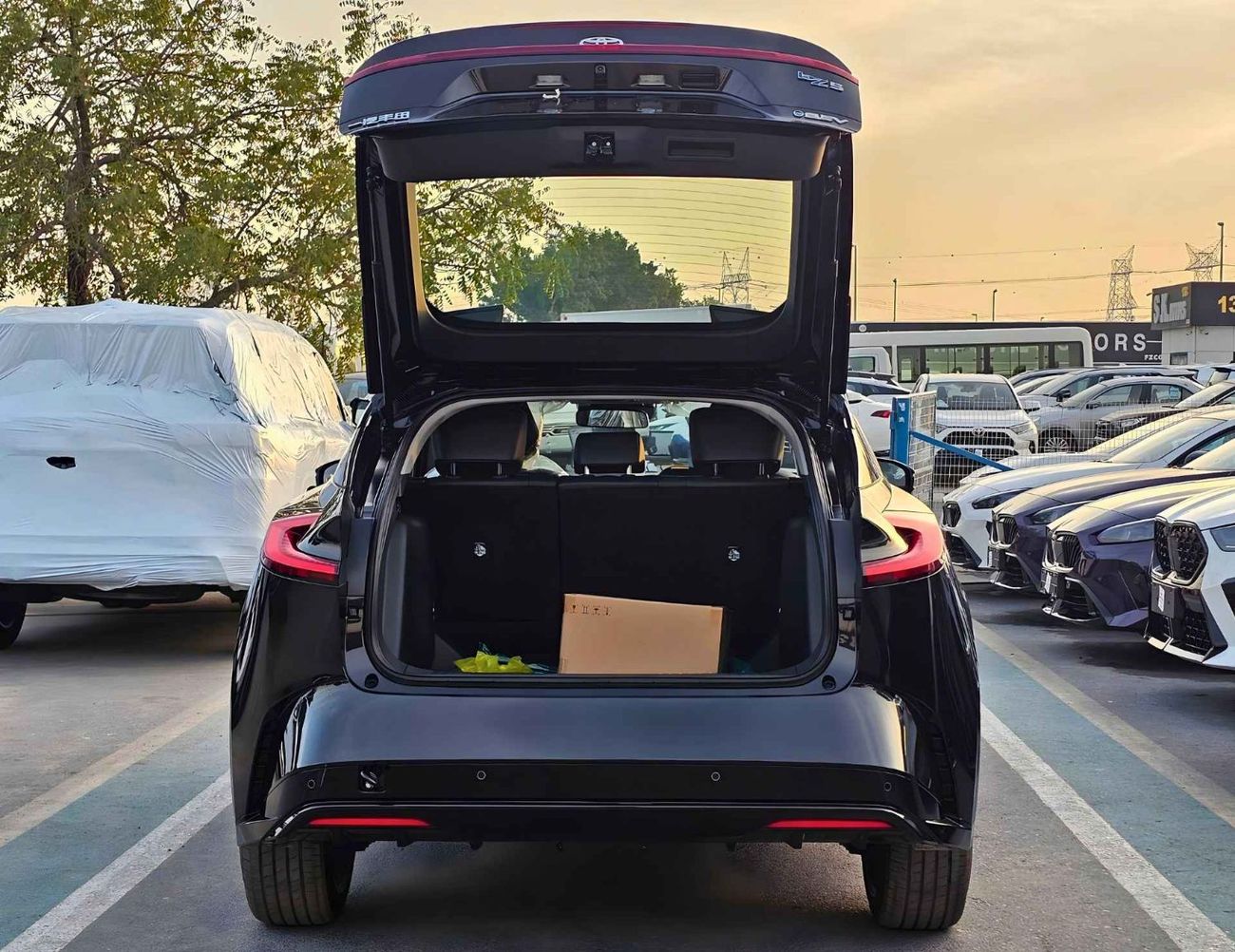 Toyota bZ5 550 PRO ELECTRIC / RADAR / PANORAMIC ROOF / 360*CAMERA / BIG DVD (CODE # Z5P)