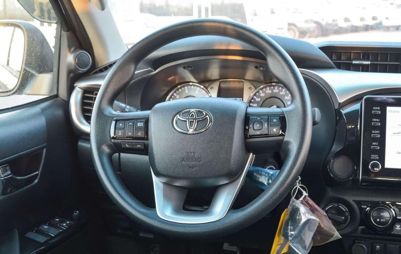 تويوتا هيلوكس SR5 2.4L 4WD DIESEL PICKUP 2026