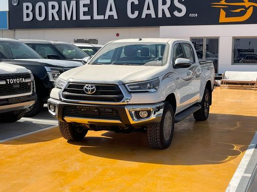 Toyota Hilux GLX 2.7L Double Cab Utility 4WD M/T Toyota Hilux PETROL GLX 2.7L Double Cab 4WD M/T 2025